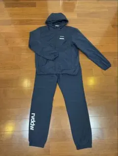 ピステ ランニングウェア