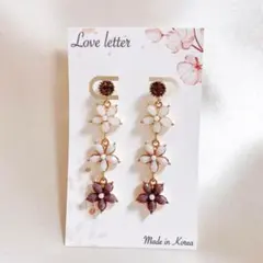 Lo.27 フラワー3連ビジューピアス ゴールド 韓国輸入 花 量産型 地雷