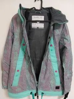 オニール ONEILL　レディース・スノーボード・スキー・スノーウェア4点セット