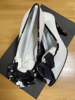 Bruno Magli ドット柄 リボン パンプス イタリア製のサムネイル
