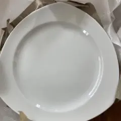 皿、カップ、ソーサー