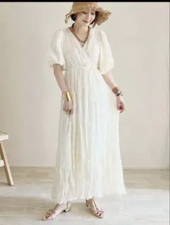 【新品・未着用】ワンピース　アイボリー 花柄 M (mily bilet)