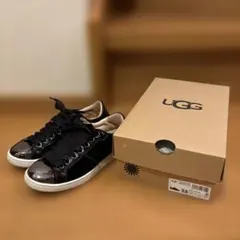 UGG エヴァンジェリン レースアップ スニーカー 【22.5】のサムネイル