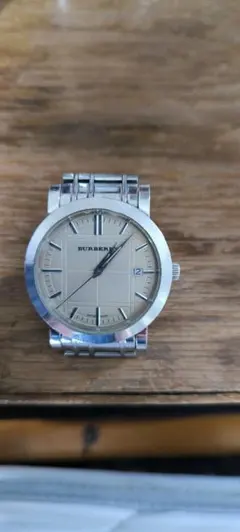BURBERRY 腕時計 シルバー BU1352 電池切れ(ジャンク扱い)のサムネイル