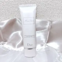 Miss Dior ハンドクリーム