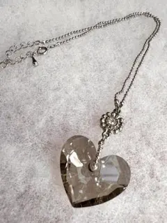 ⭐️ キラキラグレーカラー クリスタル ハート型スワロフスキーネックレス