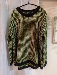FOREVER 21 ニットセーター 黒と黄緑 個性的　おしゃれ
