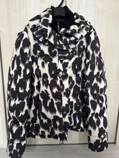 2026年最新】MOSCHINO ダウンジャケットの人気アイテム - メルカリ