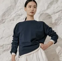 yonfa ヨンファ　vネックプルオーバー【タグ付き新品】 2025年最新】YONFAの人気アイテム - メルカリ