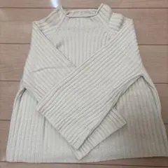 アイボリー リブ編み ハイネックセーター