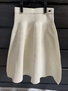 To be by agnes b. ニットスカート