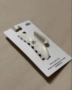 タグ台紙付新品」正規品alo yoga ヘアクリップ アロ ホワイトパール