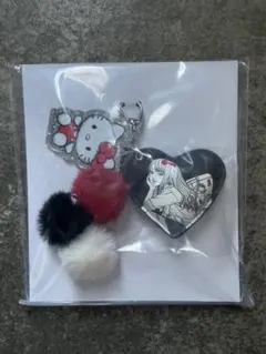 伊藤潤二 エニマイくじ 富江×ハローキティ B賞 ハートキーホルダー　① 黒