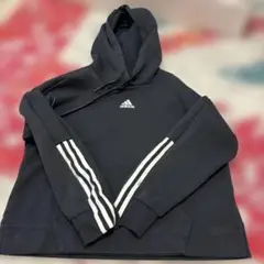 adidas 黒 パーカー S