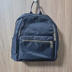 ブラック ナイロンリュック