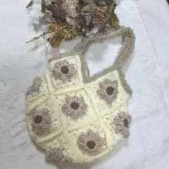 ハンドメイド♪お花のぷっくりモチーフバッグ