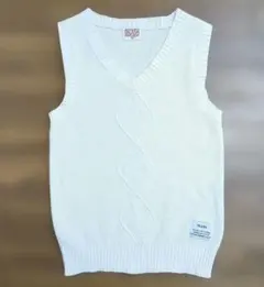 DILASH ホワイト Vネック ベスト 130