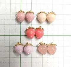 いちご型チャーム