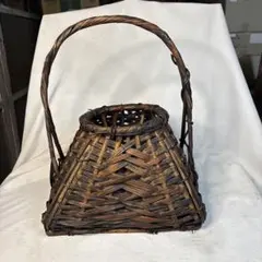 昭和レトロ　竹製三角形バスケット
