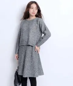 2024AW 今季 新品タグ付 JUSGLITTY ブローチ付フレアニットップ2