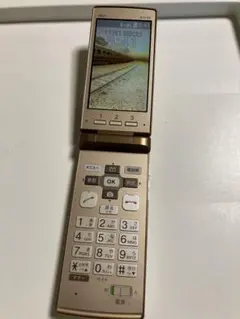 au かんたんケータイ KYF32 [ゴールド] 携帯電話 本体 動作良好