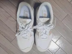 New Balance 237ホワイト/ベージュ スニーカー