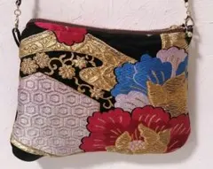牡丹 亀甲 古典模様織り出し　着物　帯リメイク 和風ポーチ ショルダーバッグ