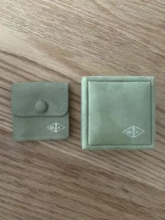 バンクリーフ&アーペル空箱　ピアス　未使用のサムネイル