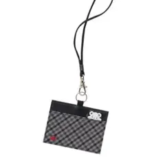 ファミリアチェック ネームホルダー 黒系 IDケース 新品 familiar