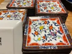 72 GUCCI グッチ 陶器製 スクエアプレート 皿 72 GUCCI グッチ 陶器製 スクエアプレート 皿 - メルカリ