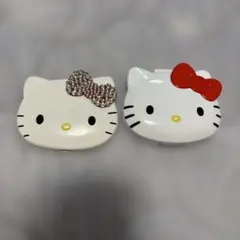⭐︎ハローキティ　コンパクトミラーくし付き、おくすりケースセット⭐︎