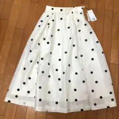新品　JUSGLITTY ドットシアーフォルムスカート　ジャスグリッティーのサムネイル