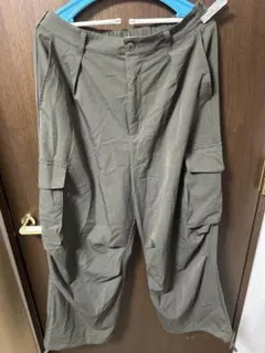 tk.TAKEO KIKUCHI カーゴパンツ オリーブ Lサイズのサムネイル