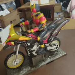 Item thumbnail for item e2062ca5-1bd4-4514-8739-5014d0581d57