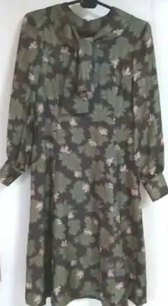 アースカラー　♡ワンピース膝下丈♡