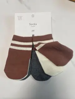 H&M ベビー靴下 3セット　新生児用　6-8㌢