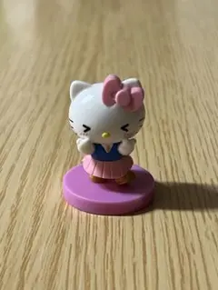 チョコエッグ　ハローキティ　指ハート　令和風