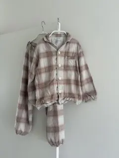 無印良品　こどもパジャマ 脇に縫い目のない　フランネル　長袖パジャマのサムネイル