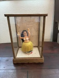 HulaDollダッシュボード用フラドール黄色w/ウクレレ HulaDollダッシュボード用フラドール黄色w/ウクレレ - メルカリ
