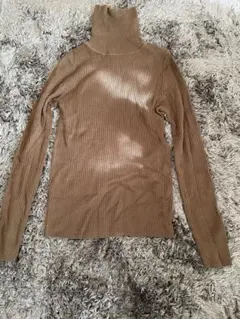 GU ブラウン タートルネック セーター S