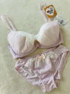 アンテシュクレ model bra E70/Mブラジャー＆ショーツセット