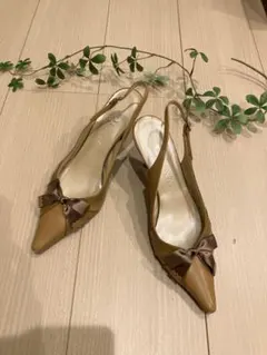 ダイアナ　7cmピンヒール　リボンがポイント