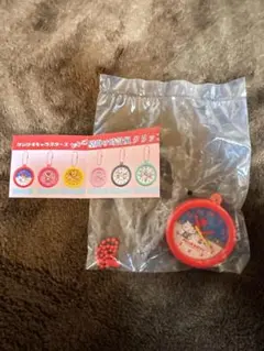 ハローキティ レトロ壁掛け時計風クリップキーホルダー