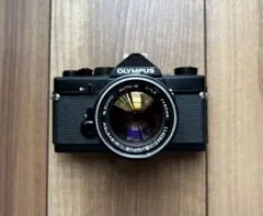 OLYMPUS OM1 ブラックG.ZUIKO AUTO-S 50mm F1.4のサムネイル