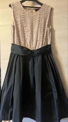 美品UNTITLED レース切り替えドレスワンピ　2