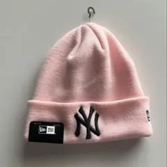 新品Supreme ビーニー NewEraMonogram Beanie ピンク - メルカリ