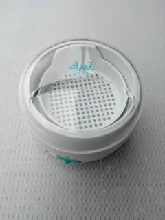 ジュエリークリーナー　ART 蓋付き円形容器 ホワイト