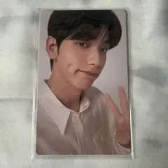 Item thumbnail for item e3e55abf-f5e0-499d-a3e5-f4ea63a0b5d3