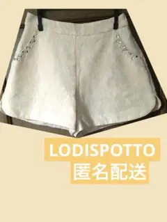 LODISPOTTO ビジュー付き花柄ショートパンツ 薄ピンク