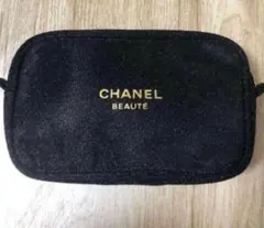 CHANEL 2020年クリスマスホリデー限定ポーチ ノベルティのサムネイル